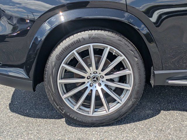 Used 2026 Mercedes-Benz GLS 580 4MATIC image 11