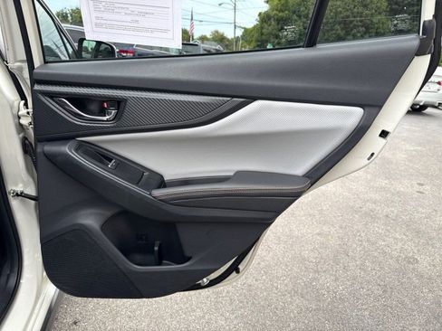 Used 2019 Subaru Crosstrek 2.0i Limited w/ Moonroof Package w/Navigation image 19