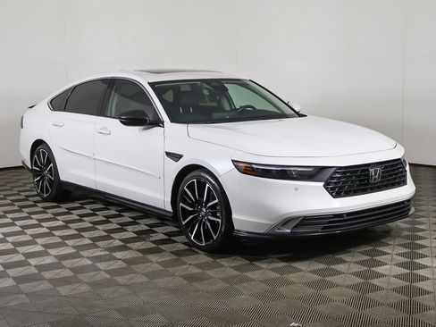 Used 2023 Honda Accord Touring image 56