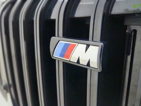 Used 2025 BMW X7 M60i AWD/4WD image 17