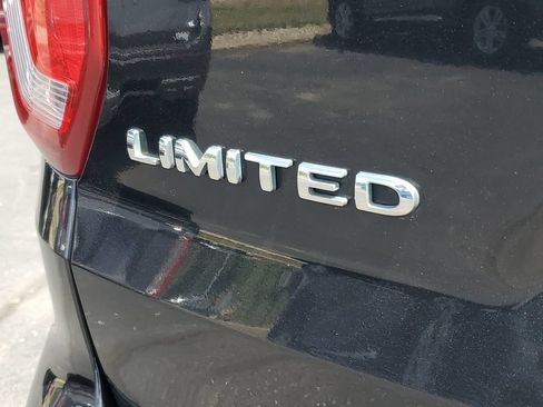 Used 2019 Ford Explorer Limited w/ Class III Trailer Tow Package AWD/4WD image 37
