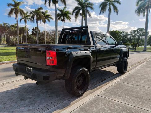 Used 2014 GMC Sierra 1500 SLT w/ SLT Preferred Package AWD/4WD image 19