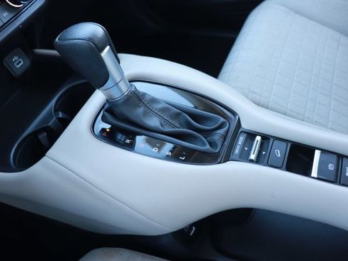 Certified 2024 Honda HR-V LX image 16