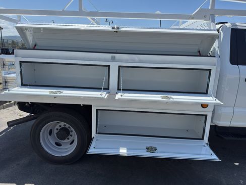 New 2024 Ford F450 XL w/ XL Chrome Package image 13