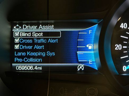Used 2022 Ford Edge Titanium AWD/4WD image 24