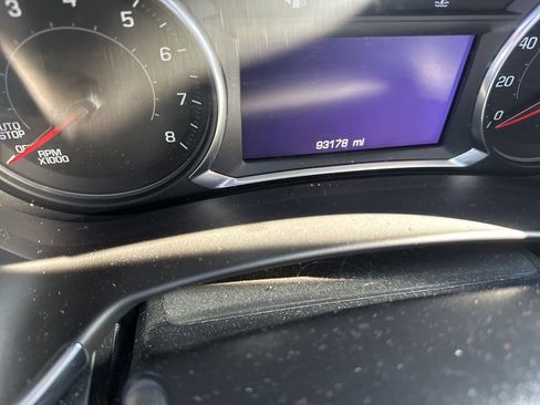 Used 2020 Chevrolet Equinox LT w/ Midnight Edition AWD/4WD image 2