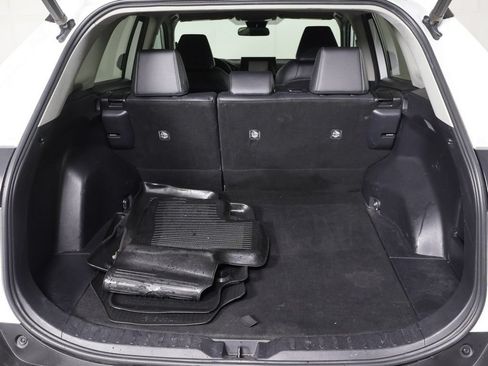 Used 2020 Toyota RAV4 XLE Premium FWD image 15