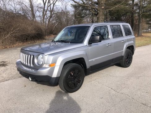Used 2016 Jeep Patriot Sport w/ Power Value Group image 1