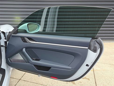 Used 2025 Porsche 911 Carrera image 20