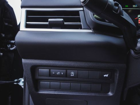 New 2026 Mitsubishi Outlander SEL FWD image 23