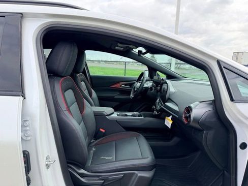 Used 2024 Chevrolet Equinox EV RS image 10