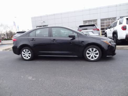 Certified 2024 Toyota Corolla LE image 5