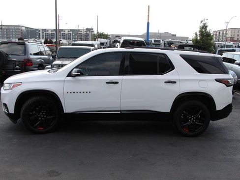 Used 2019 Chevrolet Traverse Premier w/ Redline Edition AWD/4WD image 5