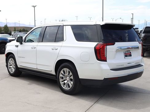 Used 2022 GMC Yukon Denali w/ Denali Ultimate Package AWD/4WD image 4