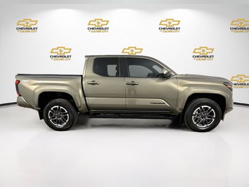 Used 2024 Toyota Tacoma TRD Sport RWD image 9