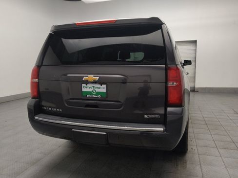 Used 2018 Chevrolet Suburban Premier RWD image 7