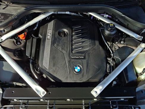 Used 2022 BMW X7 xDrive40i w/ Premium Package image 33