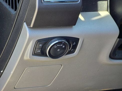 Used 2016 Ford F150 XLT AWD/4WD image 39