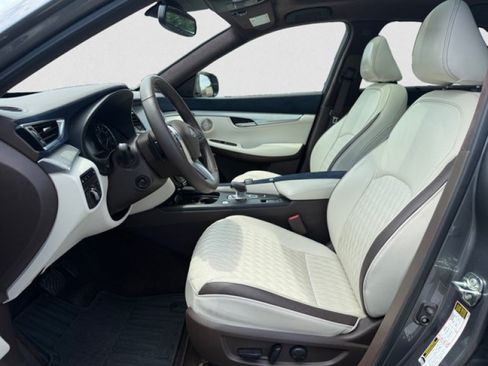 Certified 2021 INFINITI QX50 Autograph w/ Premium White Leather Package AWD/4WD image 10