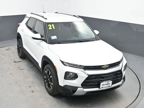 Used 2021 Chevrolet TrailBlazer LT w/ Convenience Package AWD/4WD image 23