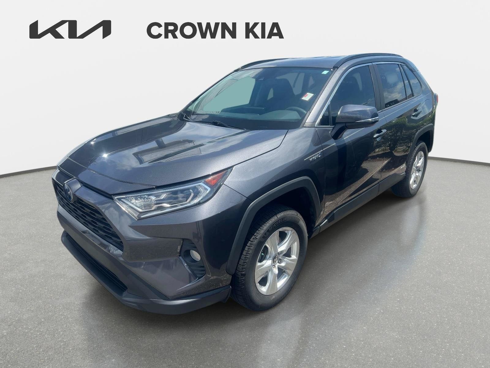 Used 2021 Toyota RAV4 XLE AWD/4WD image 1