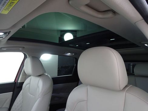 Used 2022 Kia Sorento SX image 11