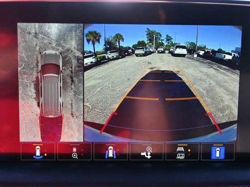 Used 2023 Chevrolet Tahoe LT w/ Luxury Package image 20