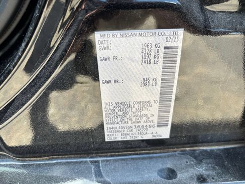 Used 2025 Nissan Altima 2.5 SV FWD image 29