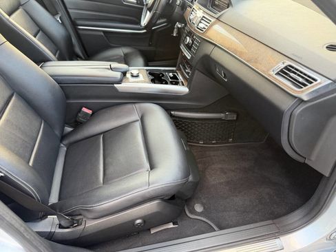 Used 2014 Mercedes-Benz E 350 4MATIC Sedan w/ Premium 1 Package image 19