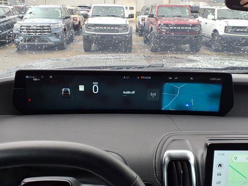 Used 2025 Ford Expedition Max Platinum w/ Stealth Performance Package image 15