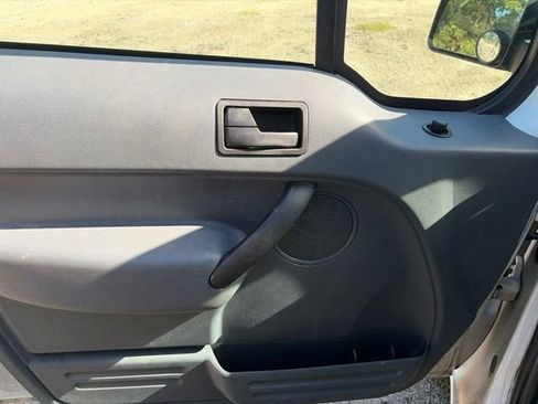 Used 2010 Ford Transit Connect XLT FWD image 21