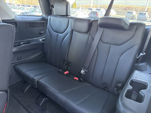 Used 2025 Hyundai Palisade SEL FWD image 12