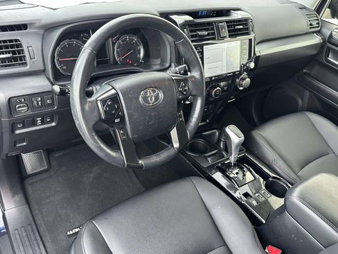 Used 2023 Toyota 4Runner TRD Off-Road Premium w/ Off Road Premium Plus Package AWD/4WD image 9