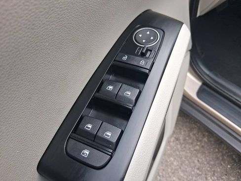 Used 2020 Kia Soul EX FWD image 12
