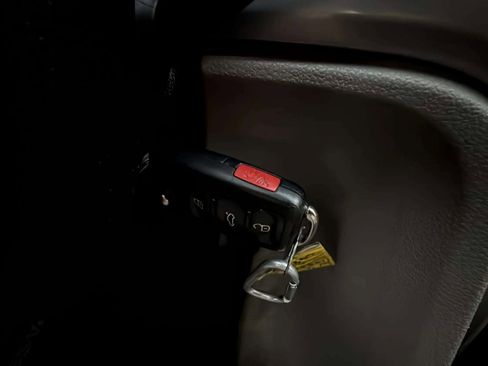 Used 2014 Volkswagen Passat 1.8T S image 34