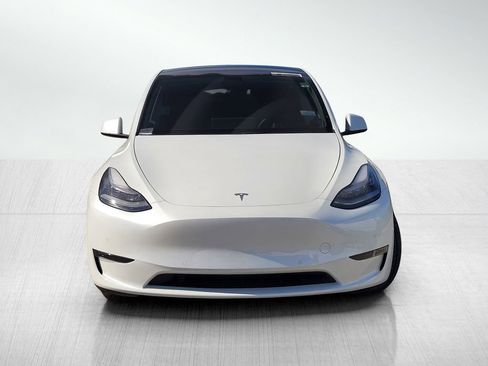 Used 2021 Tesla Model Y Long Range image 2
