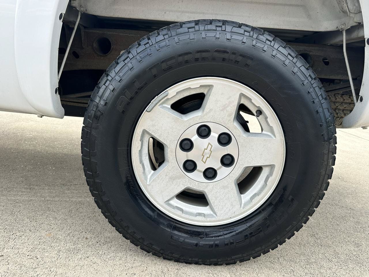 Used 2004 Chevrolet Silverado 1500 4x4 Extended Cab w/ Z71 Convenience Package 2 image 19