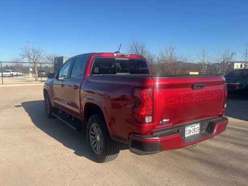 Used 2023 Chevrolet Colorado LT w/ LT Convenience Package II image 3