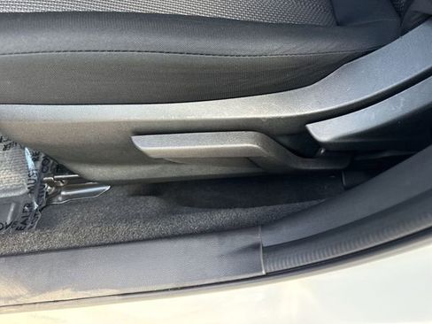 Certified 2023 Subaru Crosstrek 2.0i image 12