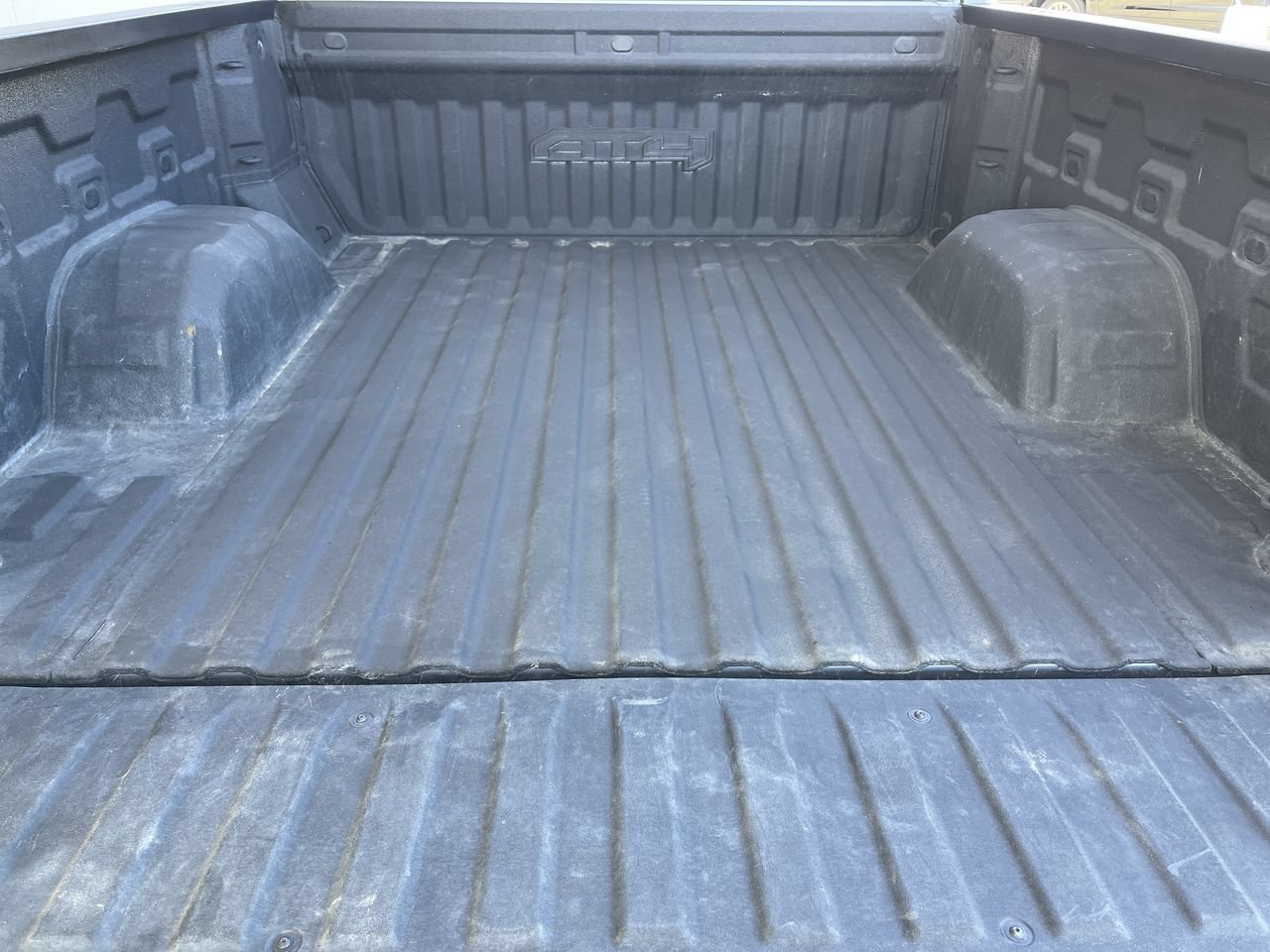 Used 2021 GMC Sierra 1500 AT4 w/ AT4 Preferred Package AWD/4WD image 26