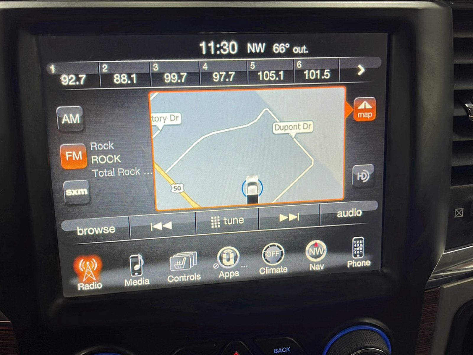 Used 2017 RAM 1500 Laramie w/ Convenience Group AWD/4WD image 9