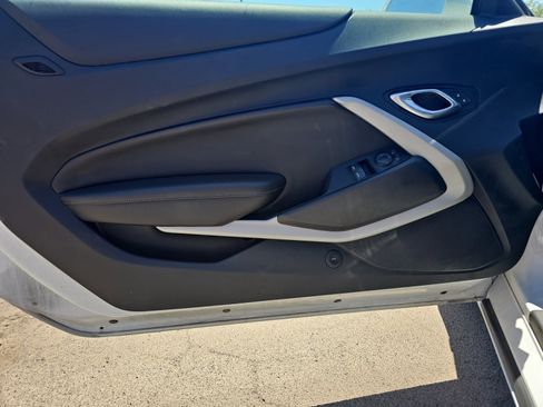 Used 2023 Chevrolet Camaro LT RWD image 11