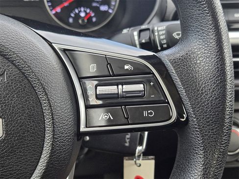 Certified 2024 Kia Forte LXS image 28