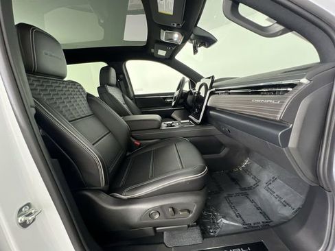 Certified 2025 GMC Sierra EV Denali image 29