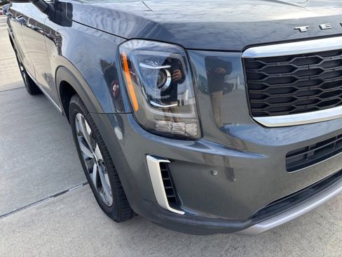 Used 2022 Kia Telluride EX image 28