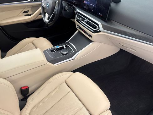 Used 2023 BMW i4 eDrive35 RWD image 33