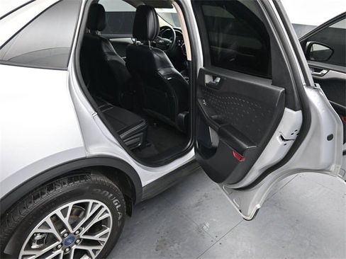 Used 2020 Ford Escape SEL image 17