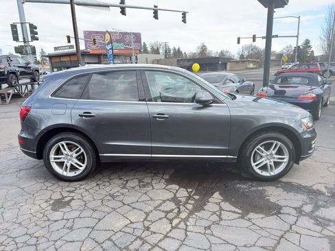 Used 2017 Audi Q5 2.0T Premium Plus w/ Technology Package image 7