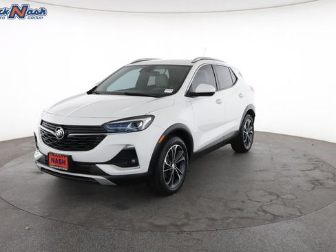 Used 2022 Buick Encore GX Essence FWD image 5