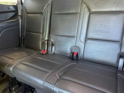 Used 2023 GMC Yukon Denali AWD/4WD image 16